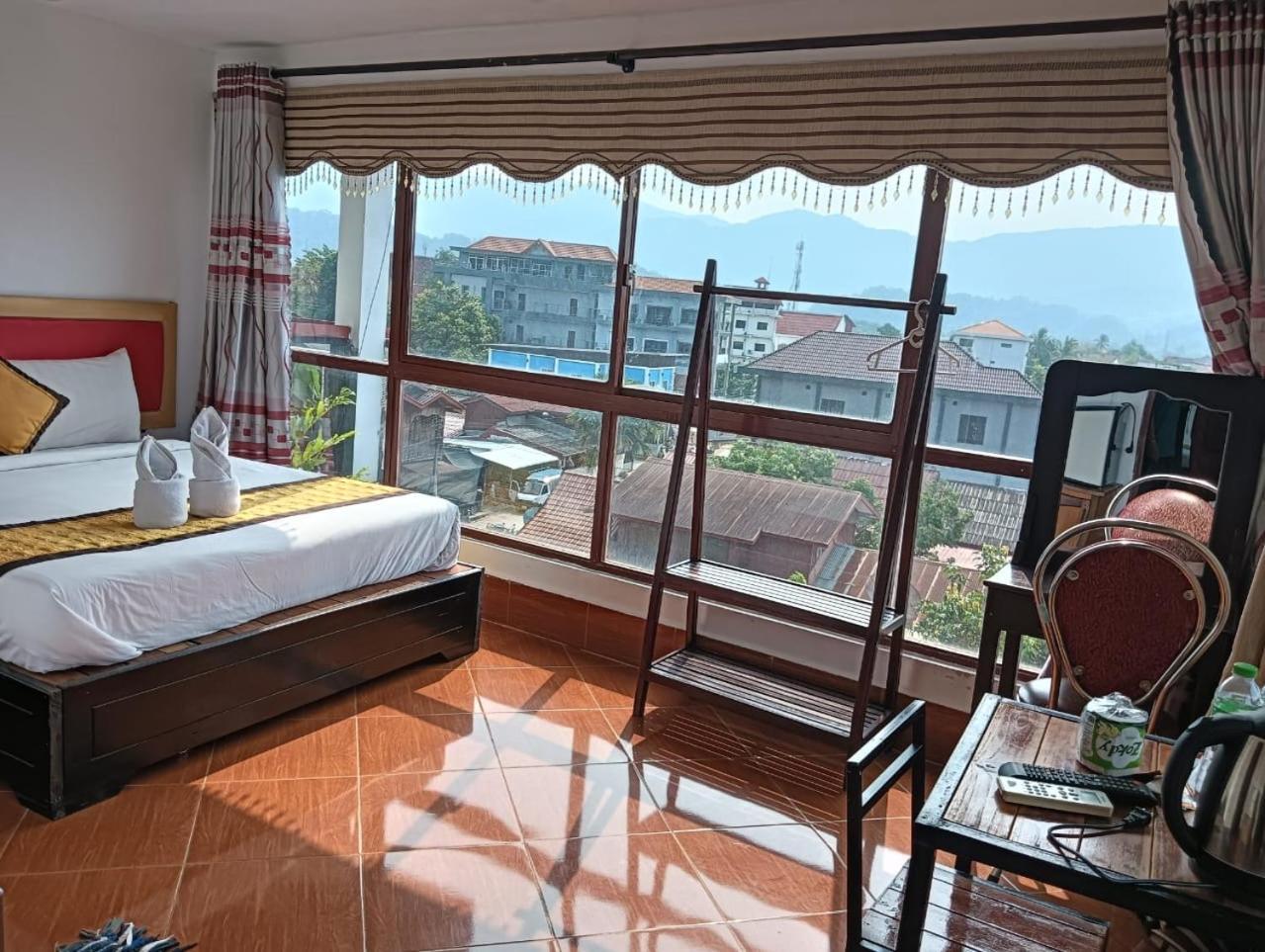 Bountang Riverside Hotel فان فيان المظهر الخارجي الصورة