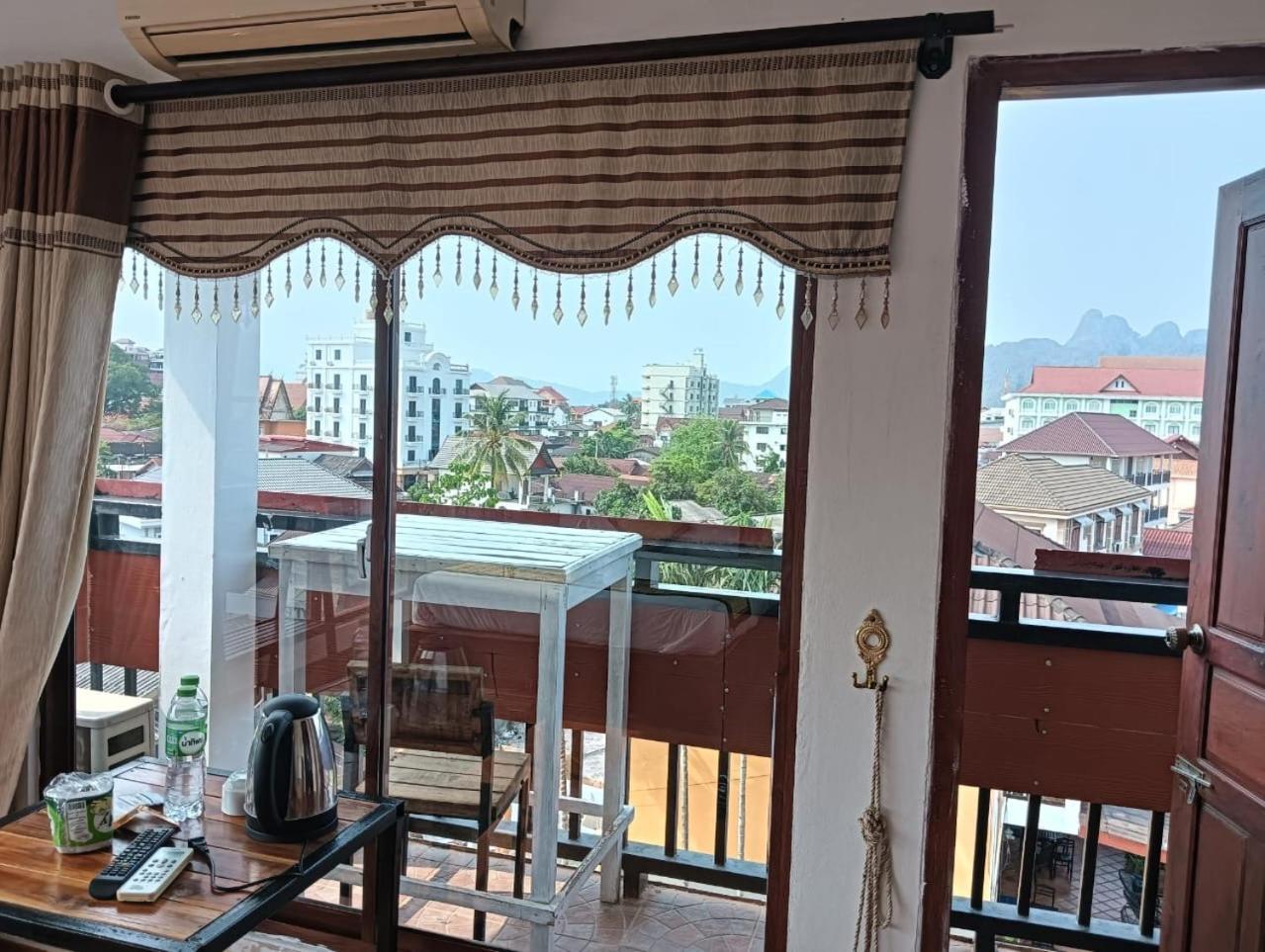 Bountang Riverside Hotel فان فيان المظهر الخارجي الصورة