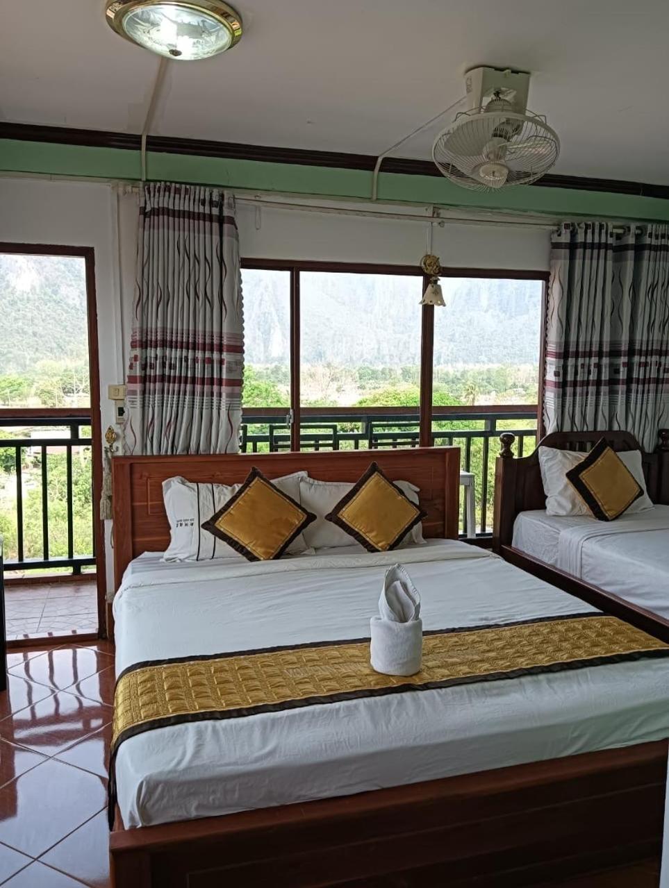 Bountang Riverside Hotel فان فيان المظهر الخارجي الصورة