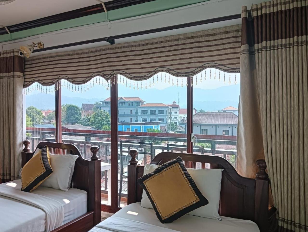 Bountang Riverside Hotel فان فيان المظهر الخارجي الصورة